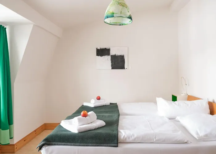 Biohof Medewege * Schwerin (Mecklenburg-Vorpommern)